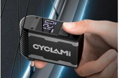 Cyclami A2S elektromos minipumpa, nyomásmérős, akkumulátoros, 8 bar, minden szeleptípushoz, 136g, fekete
