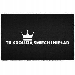 TabPrint Lábtörlő Kókusz Bemenet 40X60 Humor Felirat Uralkodik: Nevetés És Rendetlenség (WYCIERACZKA GOŚCIE – TYLKO PO UZGODNIENIU.)