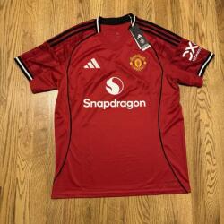 Adidas Manchester United 25/26 hazai autentikus mez Bruno Fernandes 8 - S-es méret