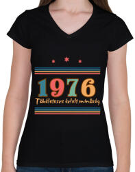 printfashion Szülinap tökéletes1976 - Női V-nyakú póló - Fekete (18126446)
