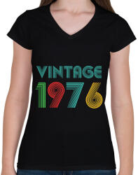 printfashion Szülinap vintage 1976 - Női V-nyakú póló - Fekete (18289051)