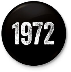 printfashion 1972 - Kitűző, hűtőmágnes - Fekete (18247665)