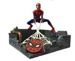  Marvel Spider-Man Finders Keypers Key Holder Statue cu Baza Depozitare (811308025752) Figurina