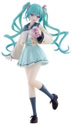  Statuetă FuRyu Animation: Hatsune Miku - Pure Miku (Sweet School Life), 18 cm (FRYU51667) Figurina