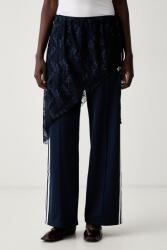 adidas Originals pantaloni de trening pentru femei Lace Injection 9BY2-SPDZI5_59X (LG4273)