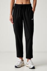 adidas Performance pantaloni de antrenament pentru femei Essentials 9BY2-SPDZO9_99X (KS6586)