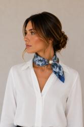 Shopika Esarfa colier satinata cu perla decorativa si inchidere magnetica, imprimeu floral alb cu albastru