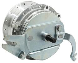 SELECTION P2R (Motorisé) SELECTION P2R első kerékagy Peugeot MBK 88-85 mopedhez, Ø100 mm, dobfékes féktárcsával és tengellyel SELECTION P2R (Motorisé) Kerekek és gumik Kerekek és kerékalkatrészek Kerékagyak