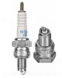 NGK CR7HSA (4549) gyújtógyertya NGK Elektromos alkatrészek Gyújtásrendszer Gyújtógyertyák és gyújtótrafók Gyújtógyertyák - motomotors - 3 390 Ft