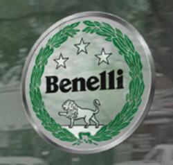  Kétoldalas ablakmatrica BENELLI 30x30 cm Unknown Váz, idomok és járműkiegészítők Matricák és járműdekoráció Egyéb matricák és dekorációs elemek