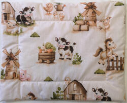  Lapos ovis kispárna fehér alapon lovak bocik mintával 38x48cm