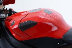 R&G RACING tankvédő karbon - Yamaha YZF-R1 / R1M R&G RACING Váz, idomok és járműkiegészítők Üzemanyagtartályok és tartozékaik Tankpadok és védőfóliák