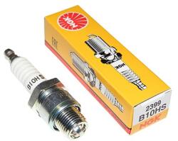NGK B10HS (2399) gyújtógyertya NGK Elektromos alkatrészek Gyújtásrendszer Gyújtógyertyák és gyújtótrafók Gyújtógyertyák