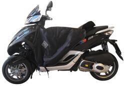 Tucano Urbano R085-N lábtakaró Piaggio 125 MP3 Yourban 2012+, 300 MP3 Yourban 2012+ (TERMOSCUD) (S. G. A. S. Anti-flap rendszer) TUCANO URBANO Váz, idomok és járműkiegészítők Járműtakarók és lábvédők Lábvédő kötény