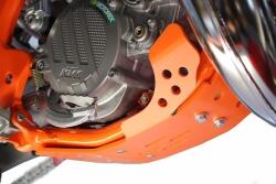AXP GP csúszólemez - HDPE 6mm KTM SX85 AXP Váz, idomok és járműkiegészítők Járművédő elemek Alsó motor- és alvázvédő lemezek