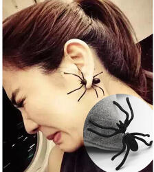  Halloween jelmez ékszer - pók fülbevaló