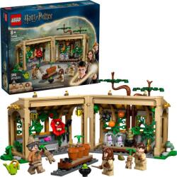 LEGO® Harry Potter™ - Hogwarts Castle: Herbology Class (76445) LEGO