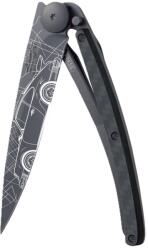DEEJO 1GC108 TATTOO BLACK CARBON / Ultrakönnyű zsebkés karbon markolattal és tetoválással (1GC108)
