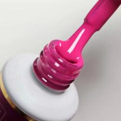 NAILVANA Géllakk - Iconic 074