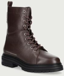 Tommy Hilfiger bocanci pentru femei din piele TH EMBOSS GRAIN LEATHER BOOT 9BY2-OBDZIL_89X