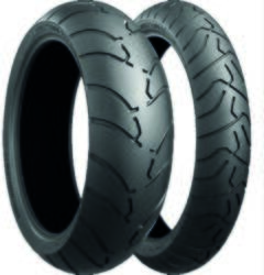 Bridgestone Battlax BT-028 hátsó gumi Yamaha V-Max '08 200/50 R 18 76V TL BRIDGESTONE Kerekek és gumik Gumiabroncsok és tartozékaik Motorkerékpár gumiabroncsok