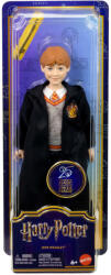 Mattel Harry Potter: Păpușă Ron Weasley în robă cu baghetă magică - Mattel (JGM20) Figurina