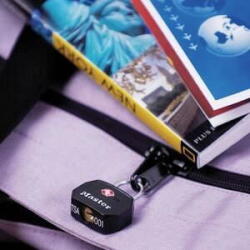 MASTER LOCK Lacat bagaje din aluminiu protejat si agrementat TSA MASTER LOCK 4681EURTBLK, corp 30mm, clasa securitate 3/10, cheie, set 2 buc (930219) - vexio