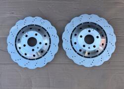 Audi Féktárcsák Új Oem Audi RSQ3 Első 8U0615301B 2DB