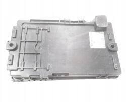 Opel Akkumulátortartó felső Opel Meriva B Oe 13312807