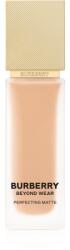 Burberry Beyond Wear Perfecting Matte Foundation machiaj lichid cu un finisaj mat culoare Light Warm 040 30 ml