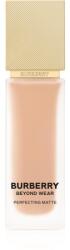 Burberry Beyond Wear Perfecting Matte Foundation machiaj lichid cu un finisaj mat culoare Light Cool 45 30 ml