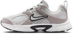 Nike V5 RNR Suede gyerek sportcipő - bézs 35