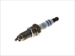Bosch 0 242 135 510 - Bujii - Bujie scanteie AUDI A3. TT. PORSCHE CAYENNE. VW EOS. GOLF IV. GOLF V. MULTIVAN T5. PHAETON. TOUAREG. TRANSPORTER T5 3.2 04.02 - 06 - BOSCH-0 242 135 510 (BOSCH0242135510)