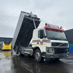  Volvo FM12 340 / Basculanta cereale 30 m³ / Compresor / Cutie 6 trepte / Suspensie pneumatica / Axa liftanta