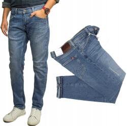 Mustang Oregon Tapered V 582 férfi farmernadrág Slim W33 L34
