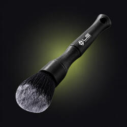 Liquid Elements Black and White Ultra Soft detailing ecset - S