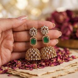  House of Posh Jhumka fülbevaló, aranyozott, smaragd cirkónia