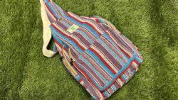 Kézművesség Nepálban Himalája kender kis hátizsák - Crossbody - bordó csíkos