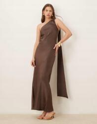Pretty Lavish Barna Maxi Ruha Egy Vállra B23__L