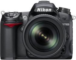 Nikon D7000 + 18-105mm VR (VBA290K001)