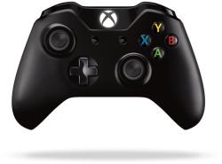 Microsoft Xbox One Wireless Controller with Play & Charge Kit (EX7-00002)