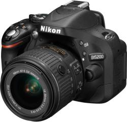 Nikon D5200 + 18-55mm VR II (VBA350K007)
