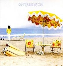Neil Young On The Beach - livingmusic - 109,99 RON