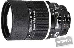 Nikon AF DC 135mm f/2D (JAA329DA)
