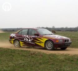  BMW E36 325i Rally Versenyautó Vezetés RallyCross Pályán 14 km