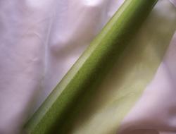  Olívazöld organza dekorációs anyag - 47 cm széles, 10 méter hosszú-047