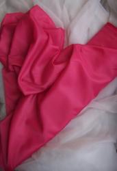 Pink selyem dekoranyag 150 cm széles (méterre)