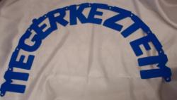  Megérkeztem! felirat ? kék színű fali dekoráció kisfiú születésére