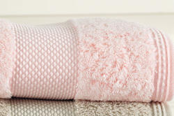 SOFT COTTON DELUXE luxus kis törölköző modálból 30 x 50 cm-es Rózsaszín / Pink