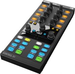 Native Instruments Traktor Kontrol X1